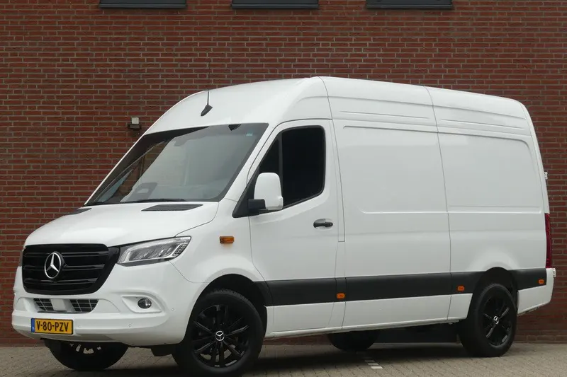 Mercedes-Benz Sprinter (2024)