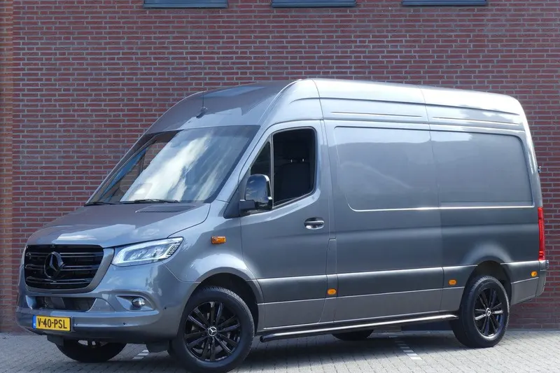 Mercedes-Benz Sprinter (2024)