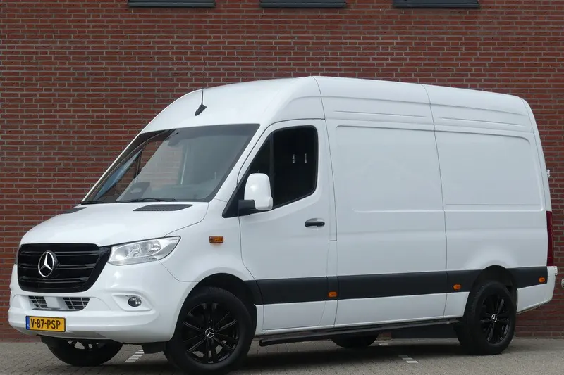 Mercedes-Benz Sprinter (2024)