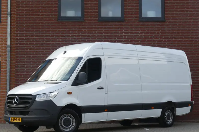Mercedes-Benz Sprinter (2024)