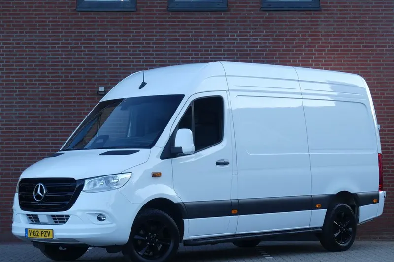 Mercedes-Benz Sprinter (2024)