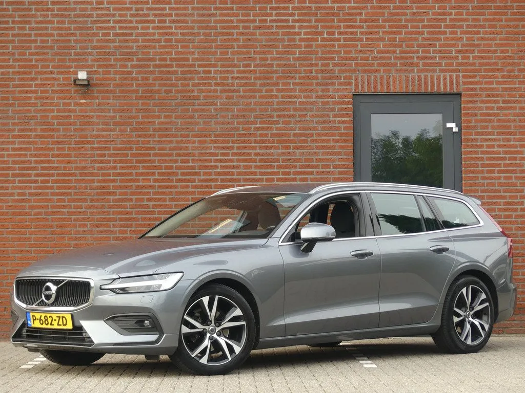 Volvo V60 (2021) — foto 1