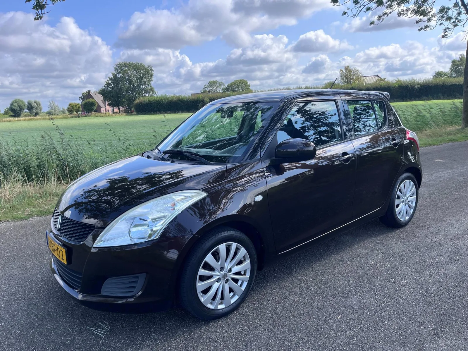 Suzuki Swift (2013) — foto 1