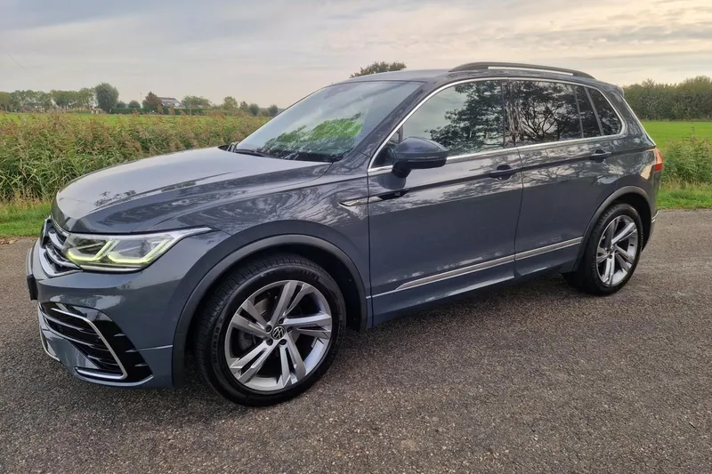 Volkswagen Tiguan (2021)
