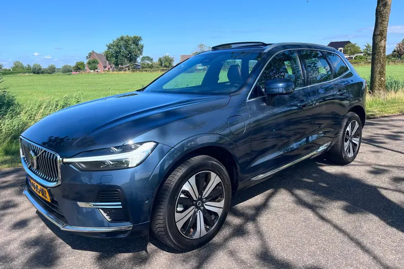Volvo XC60 (2024)