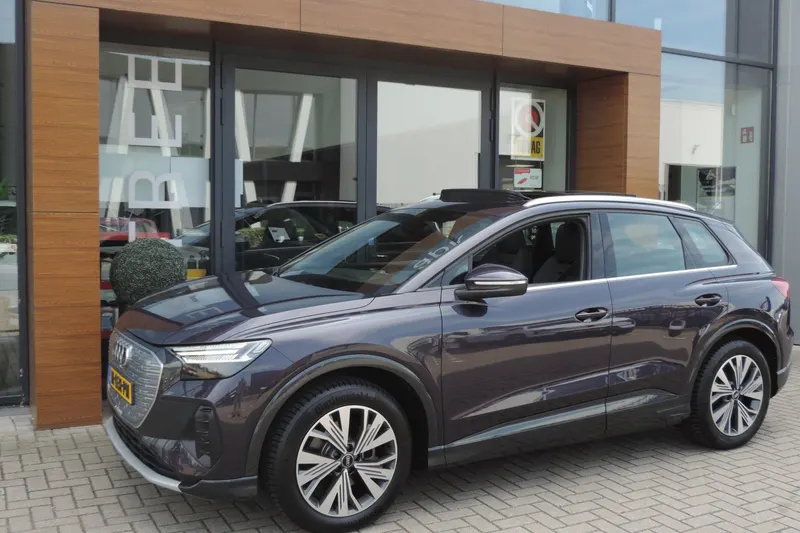 Audi Q4 e-tron (2021)