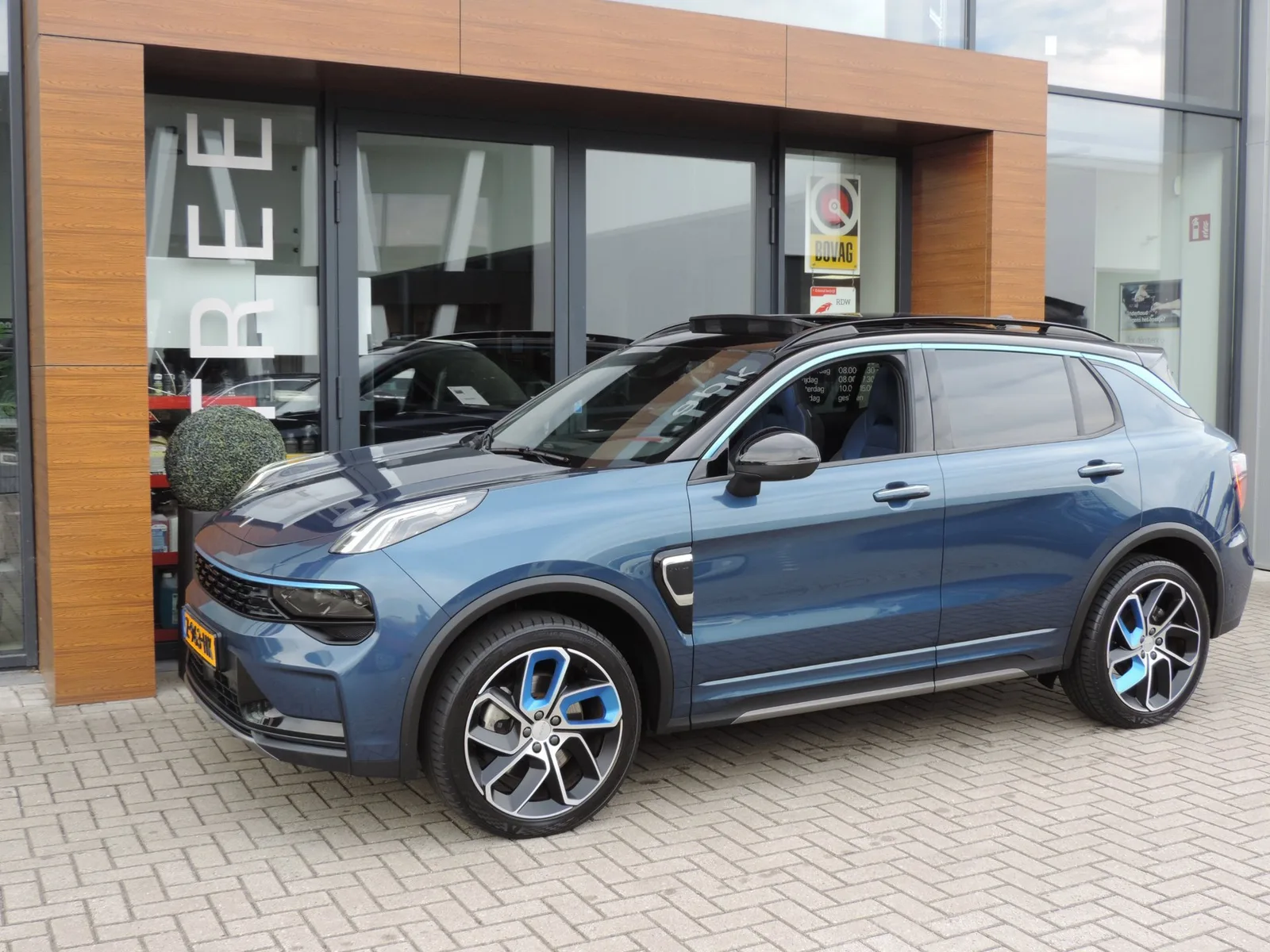 Lynk & Co 01 (2024) — foto 1