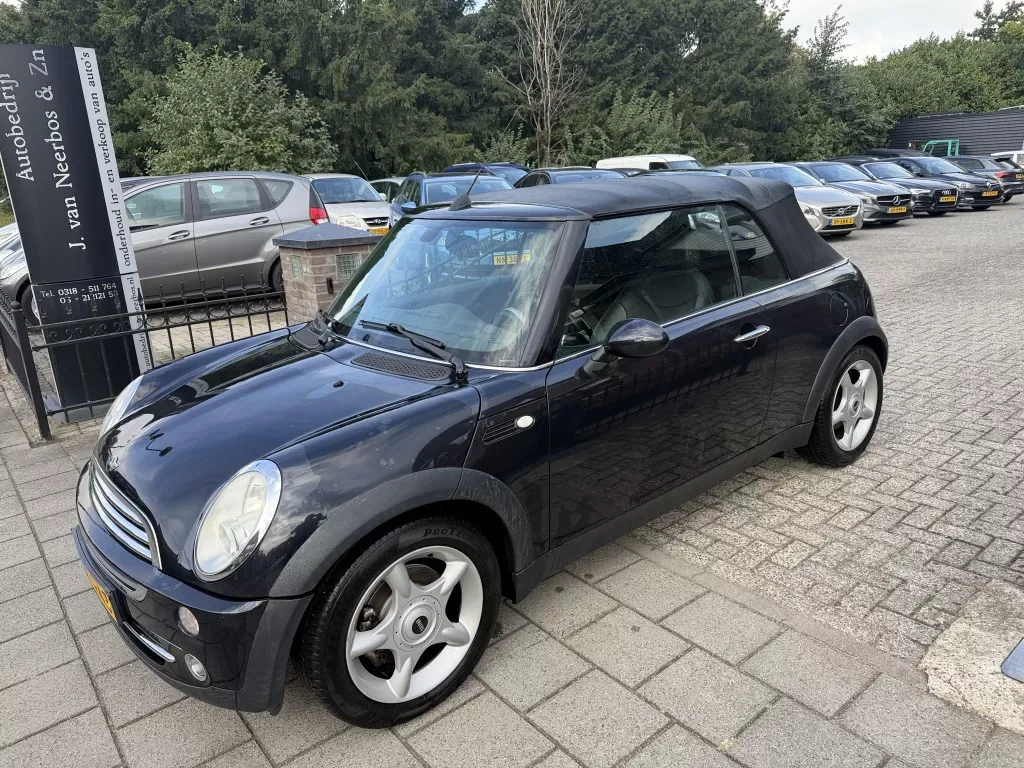 MINI Cabrio (2006) — foto 1