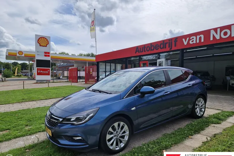 Opel Astra (2016)