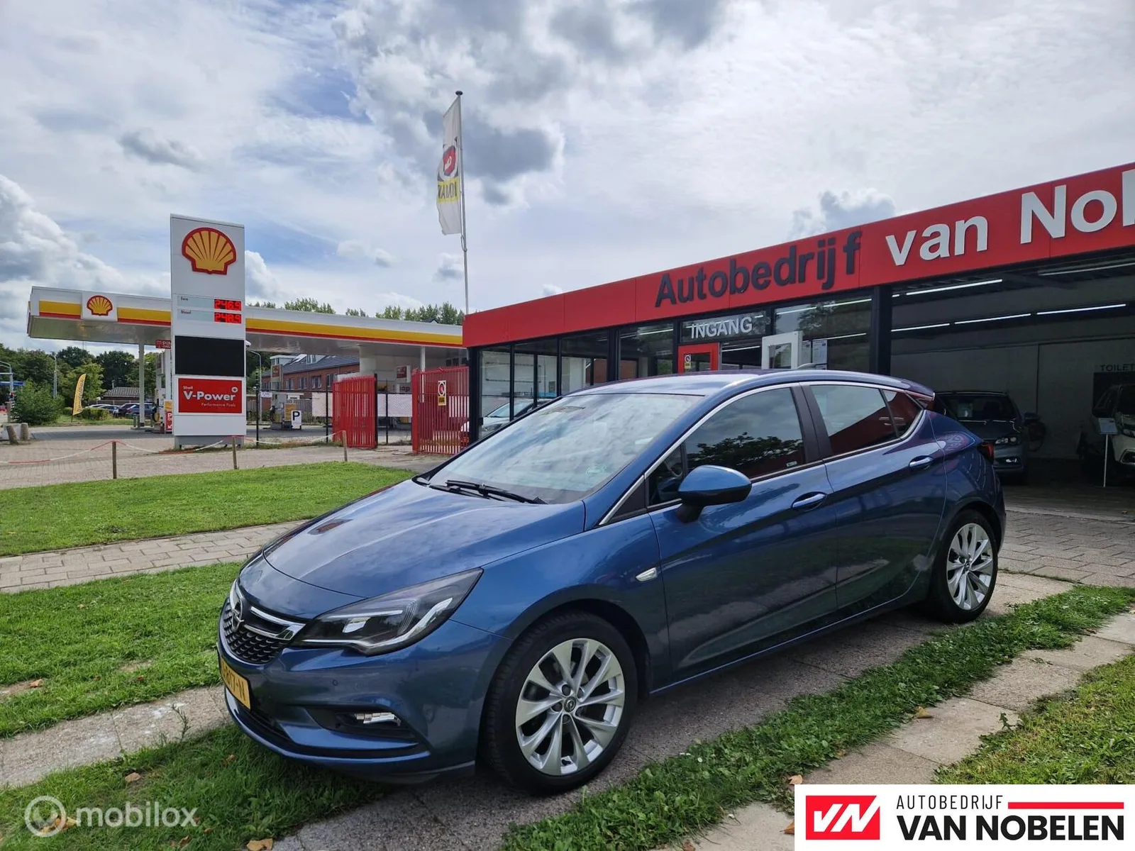 Opel Astra (2016) — foto 1