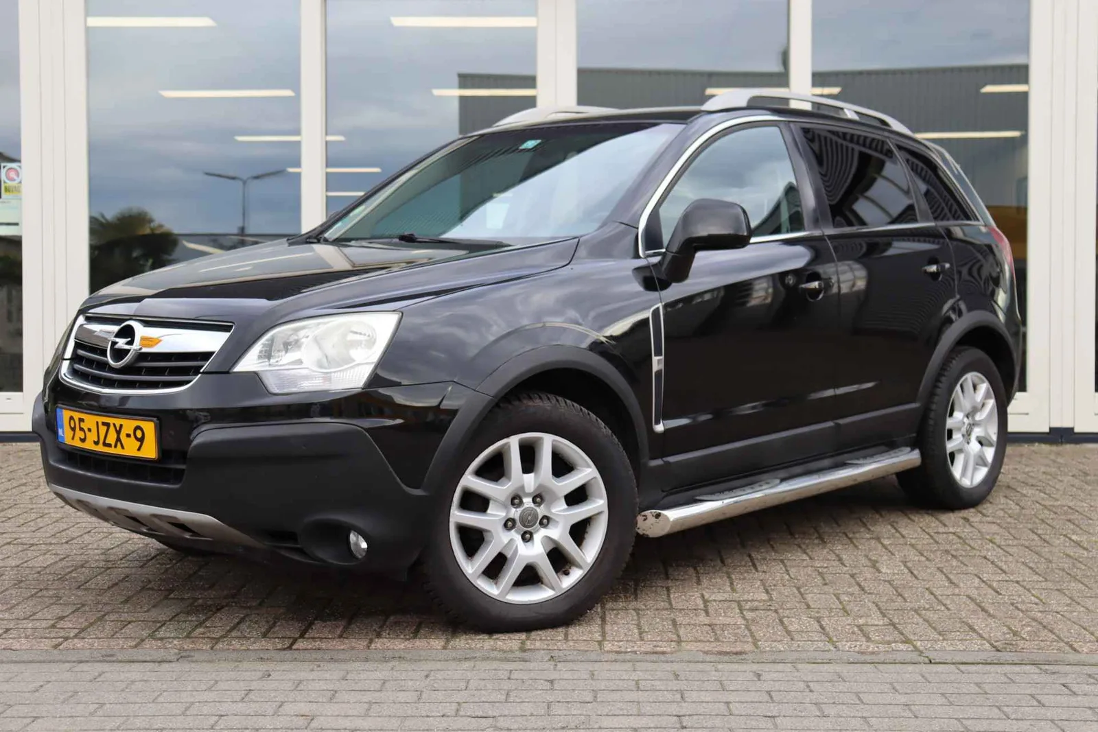 Opel Antara (2009) — foto 1
