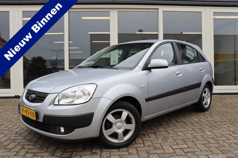 Kia Rio (2006)