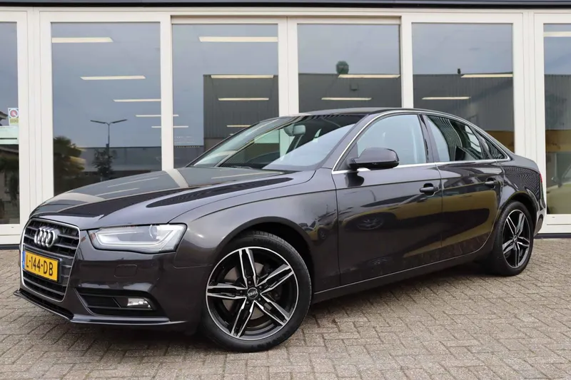 Audi A4 (2012)