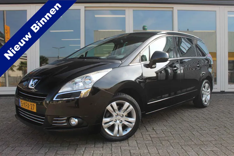 Peugeot 5008 (2013)