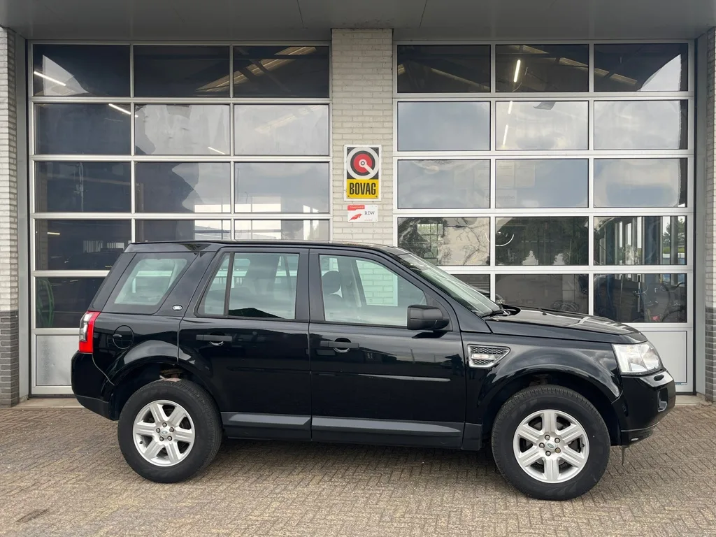 Land Rover Freelander (2011) — foto 1