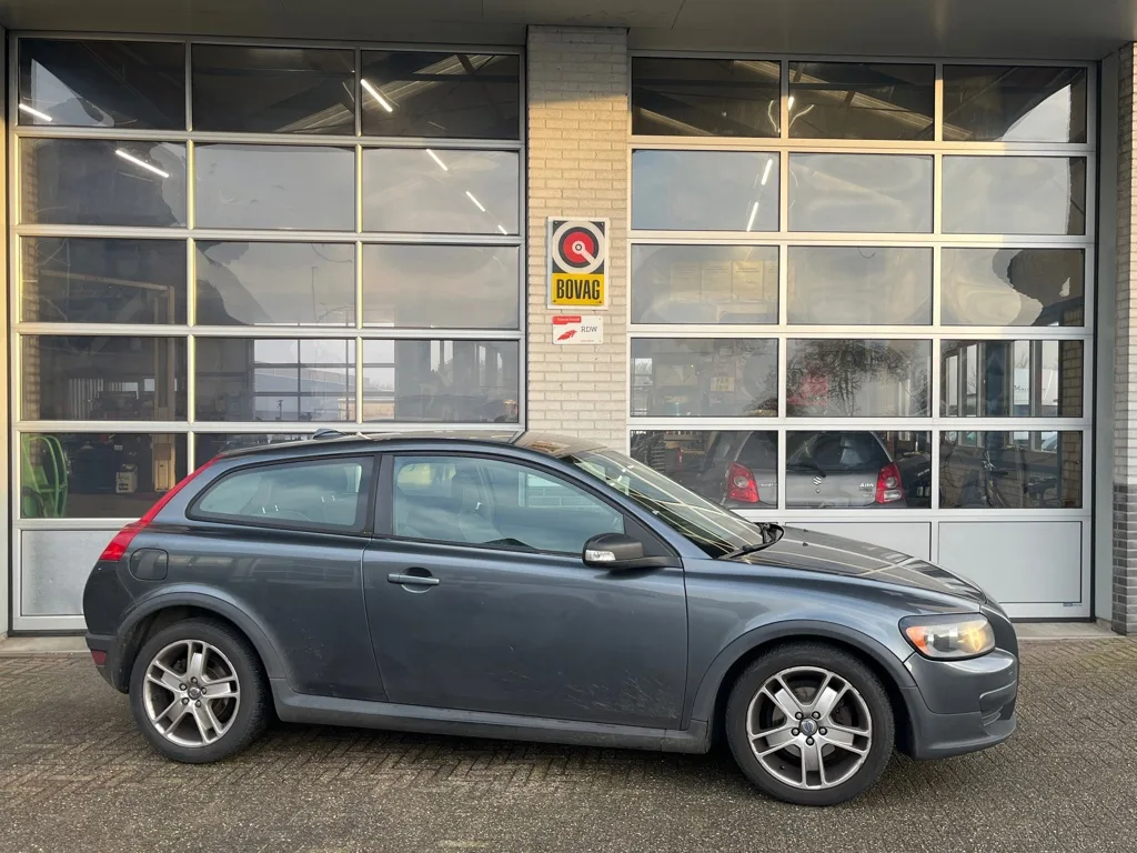 Volvo C30 (2008) — foto 1