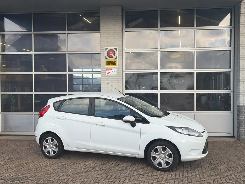 Ford Fiesta (2012) — foto 1