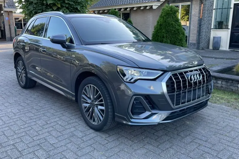 Audi Q3 (2024)