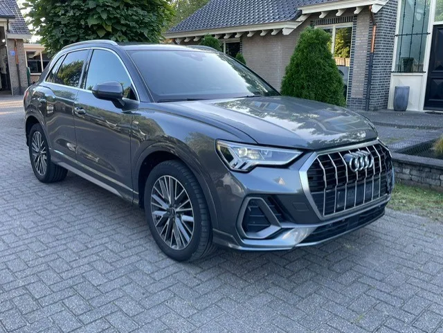Audi Q3 (2024) — foto 1