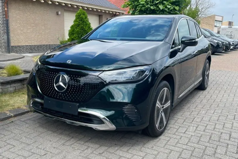Mercedes-Benz EQE (2024)
