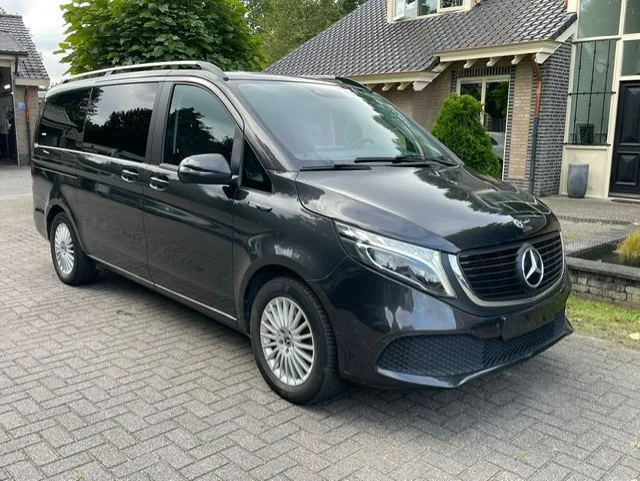 Mercedes-Benz EQV (2022) — foto 1