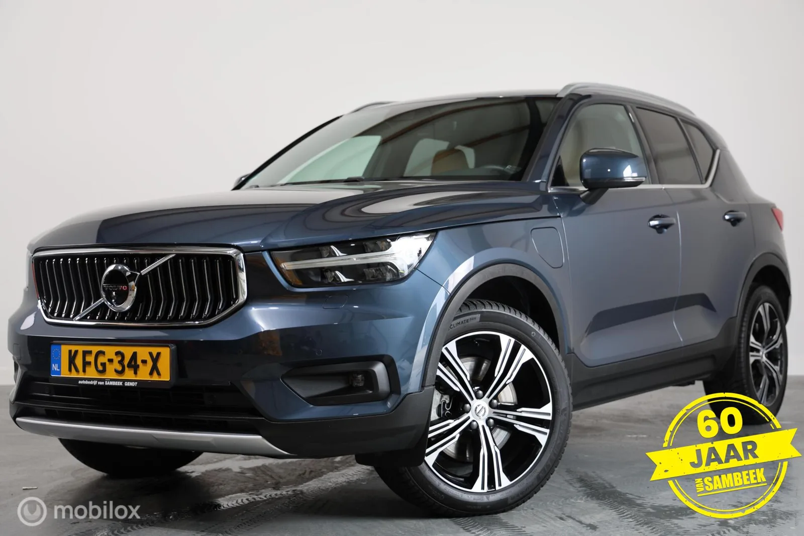 Volvo XC40 (2021) — foto 1