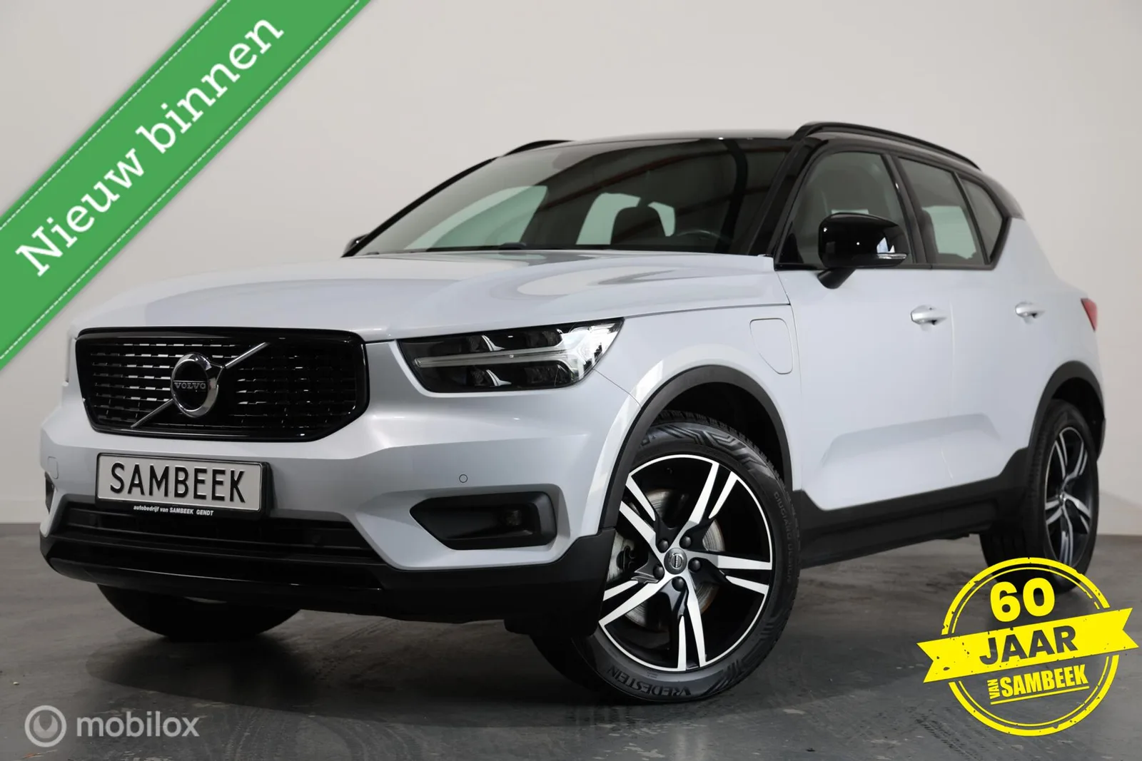 Volvo XC40 (2021) — foto 1