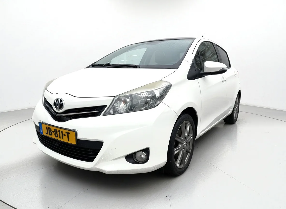 Toyota Yaris (2011) — foto 1