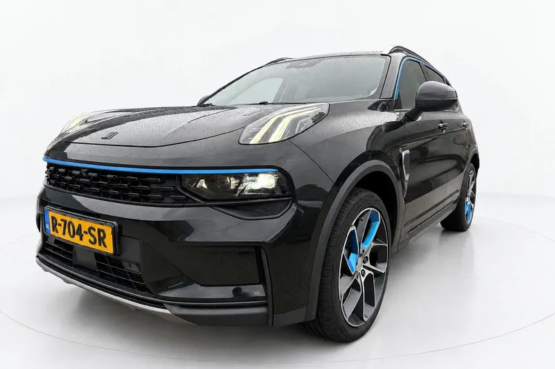 Lynk & Co 01 (2022)