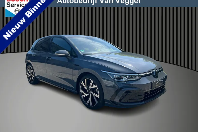 Volkswagen Golf (2024)