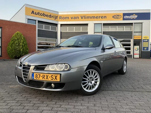 Alfa Romeo 156 (2005) — foto 1