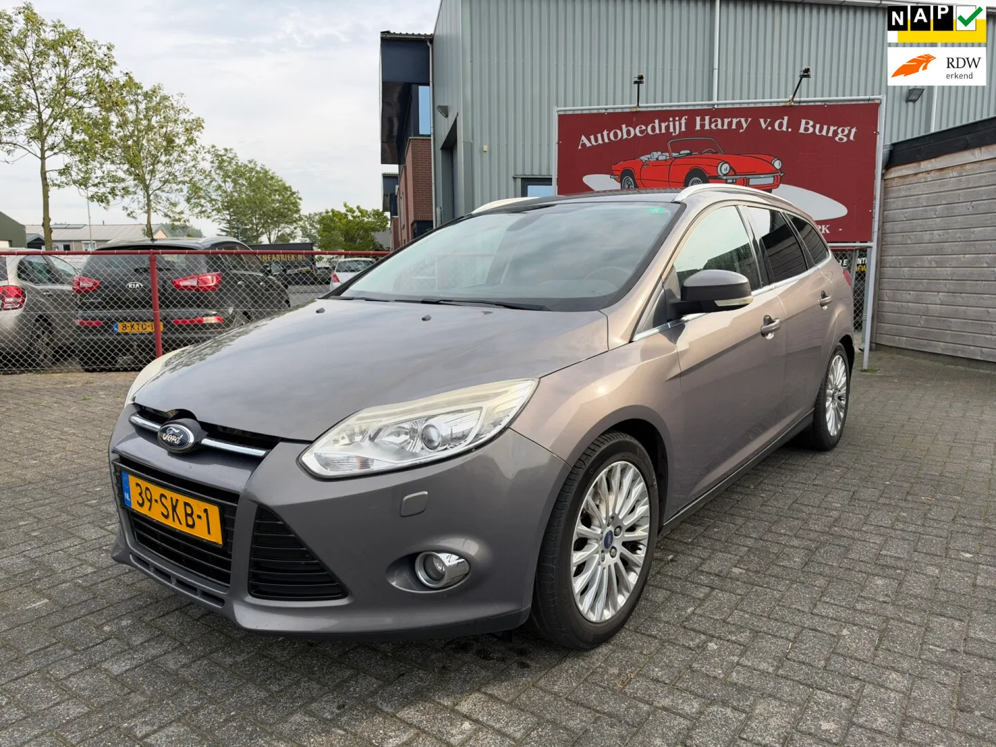 Ford Focus (2011) — foto 1