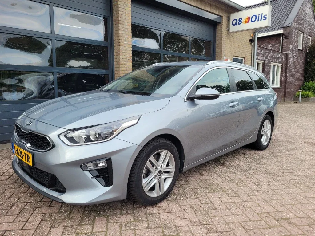 Kia Ceed (2021) — foto 1