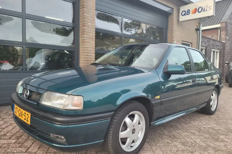 Opel Vectra (1995)