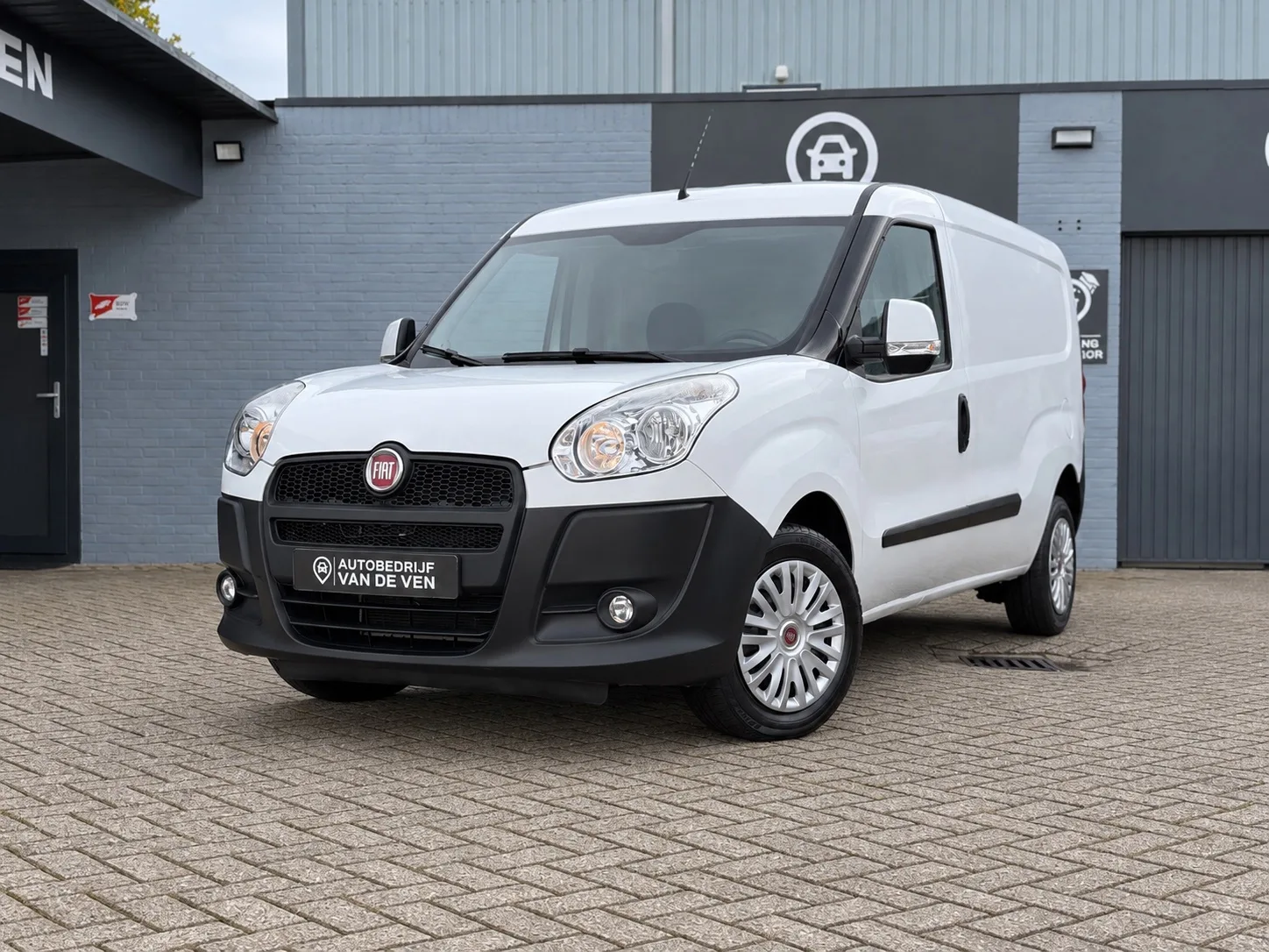 Fiat Doblò (2015) — foto 1