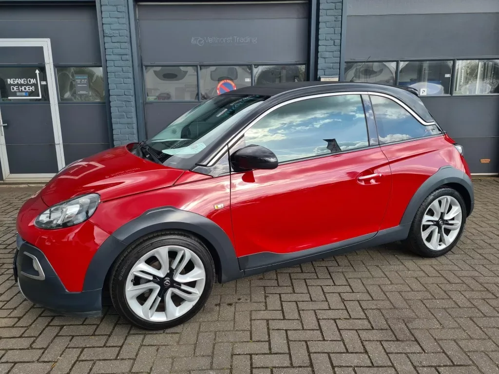 Opel Adam (2016) — foto 1
