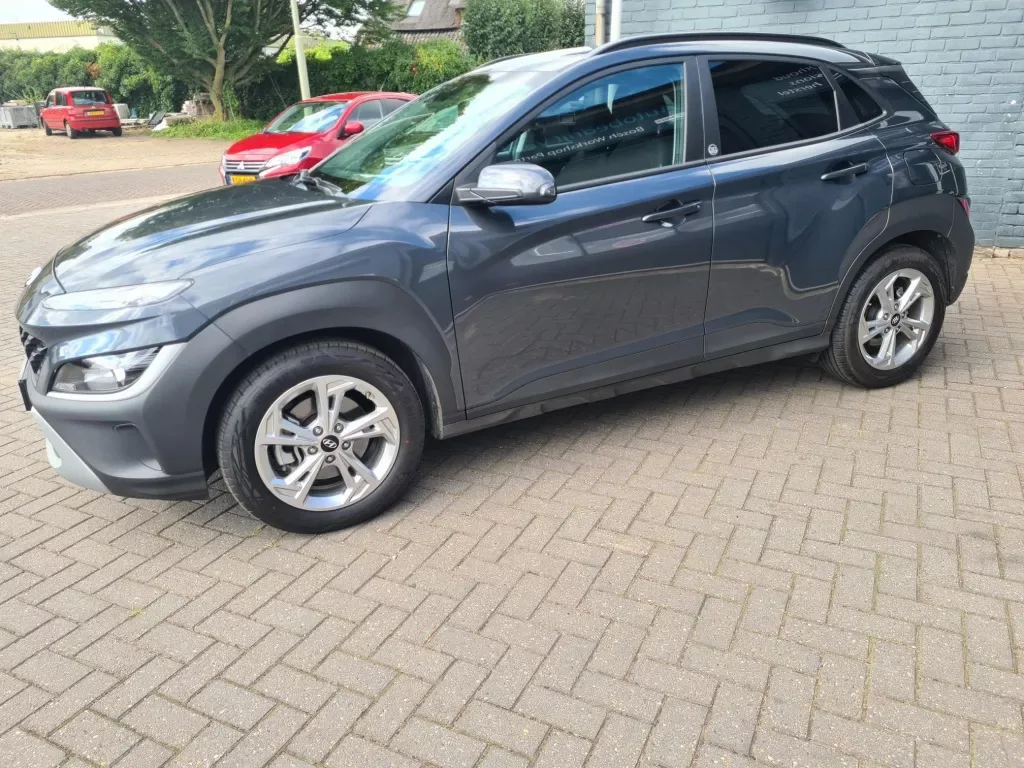 Hyundai Kona (2022) — foto 1