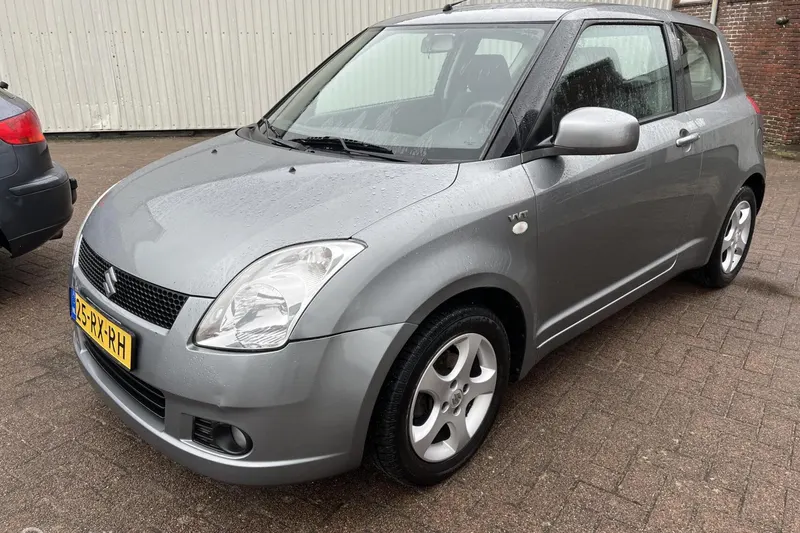 Suzuki Swift (2005)