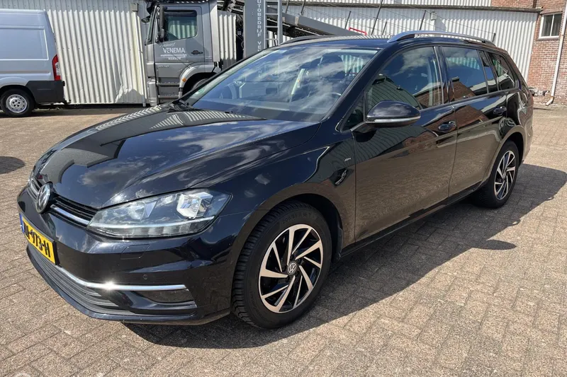 Volkswagen Golf (2018)