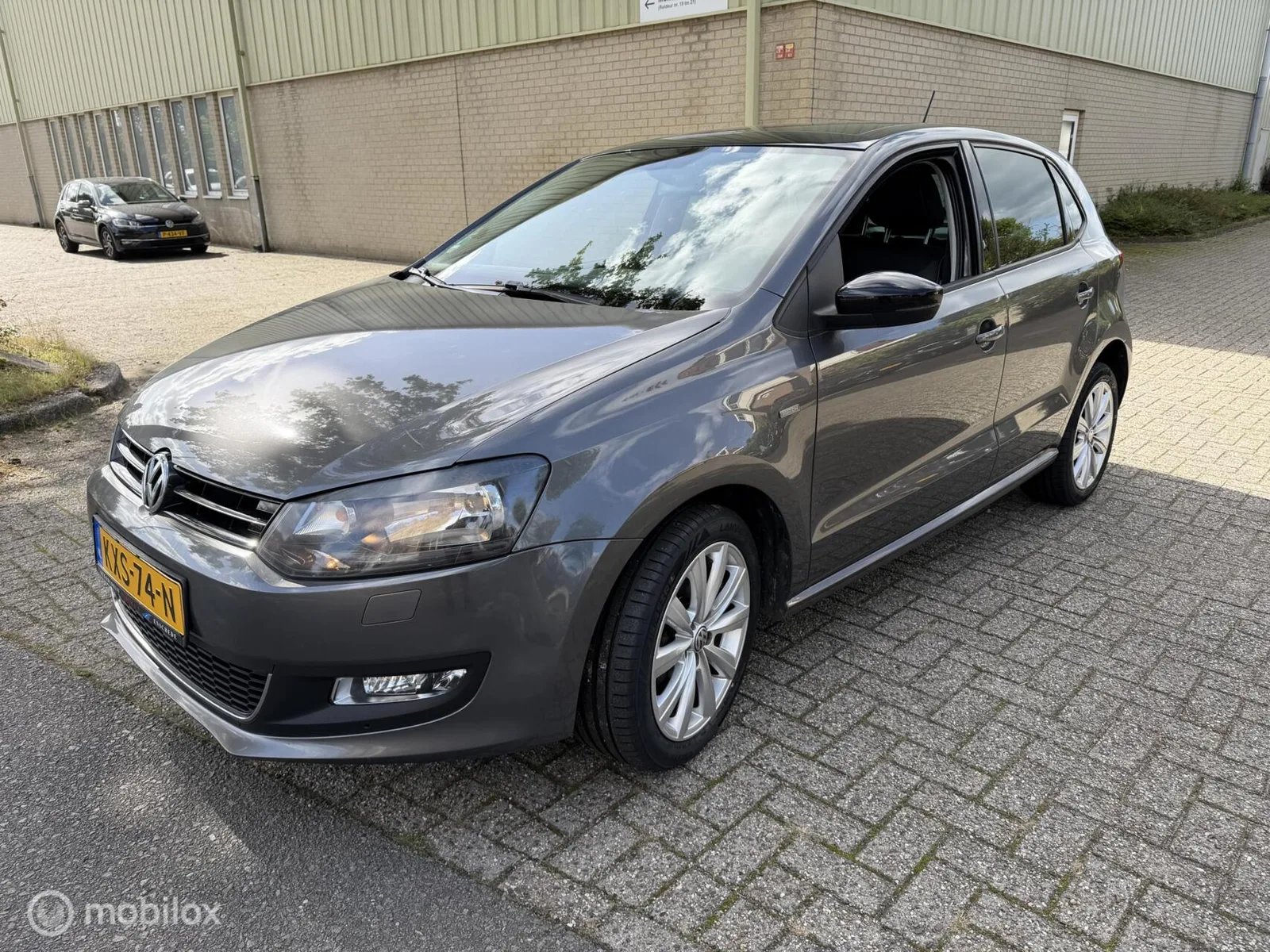 Volkswagen Polo (2013) — foto 1