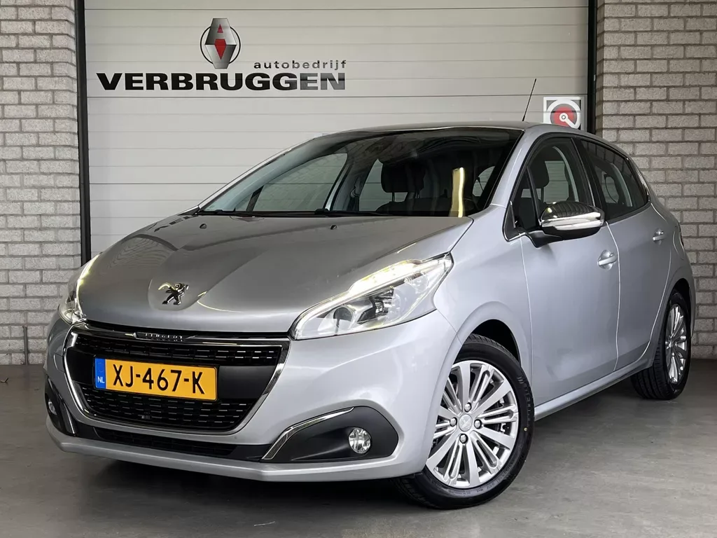 Peugeot 208 (2018) — foto 1