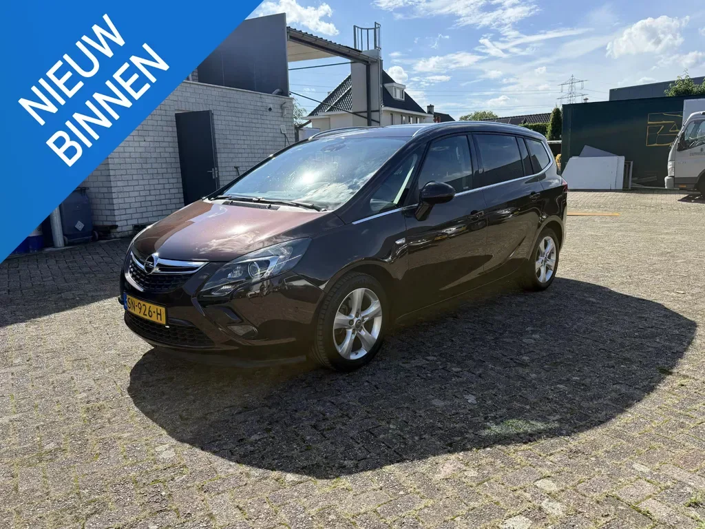 Opel Zafira (2016) — foto 1