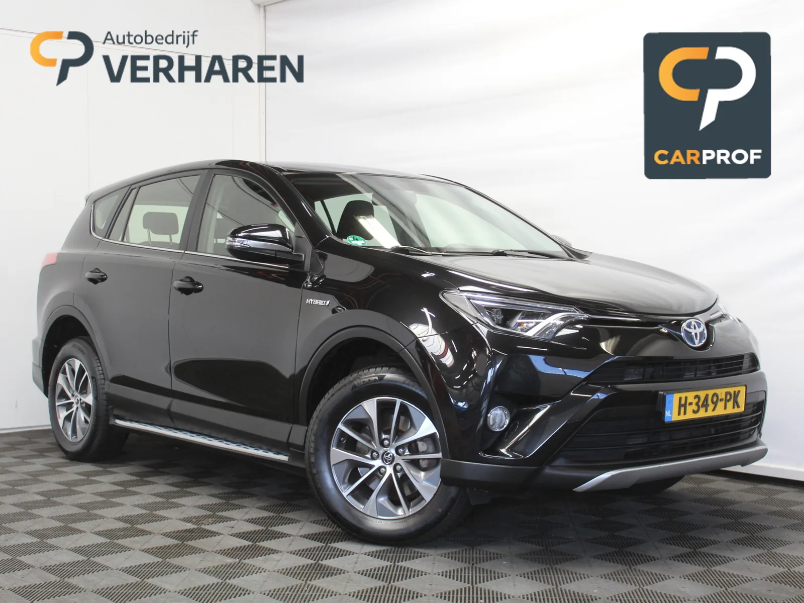 Toyota RAV4 (2016) — foto 1