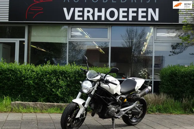 Ducati Monster 696 (2008)