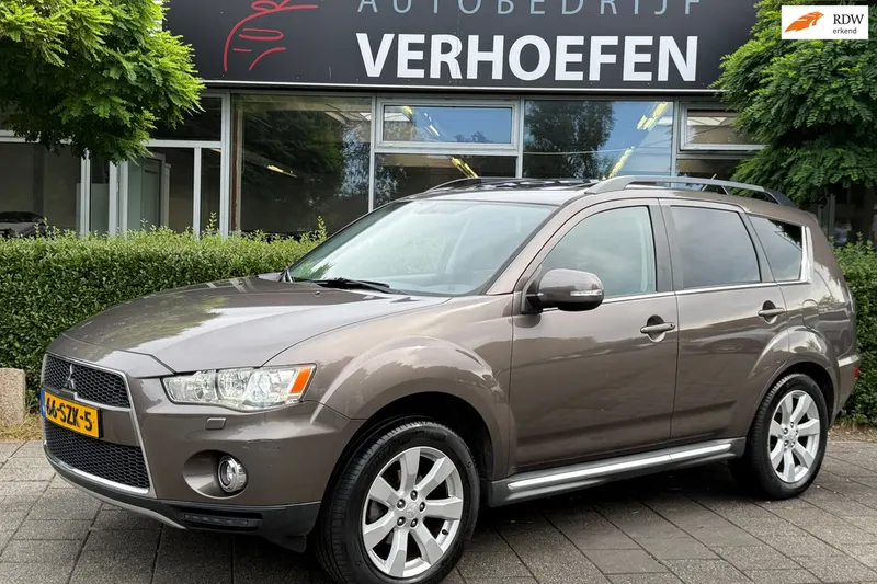 Mitsubishi Outlander (2012)