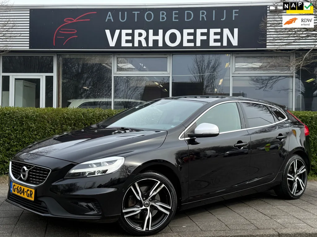Volvo V40 (2019) — foto 1