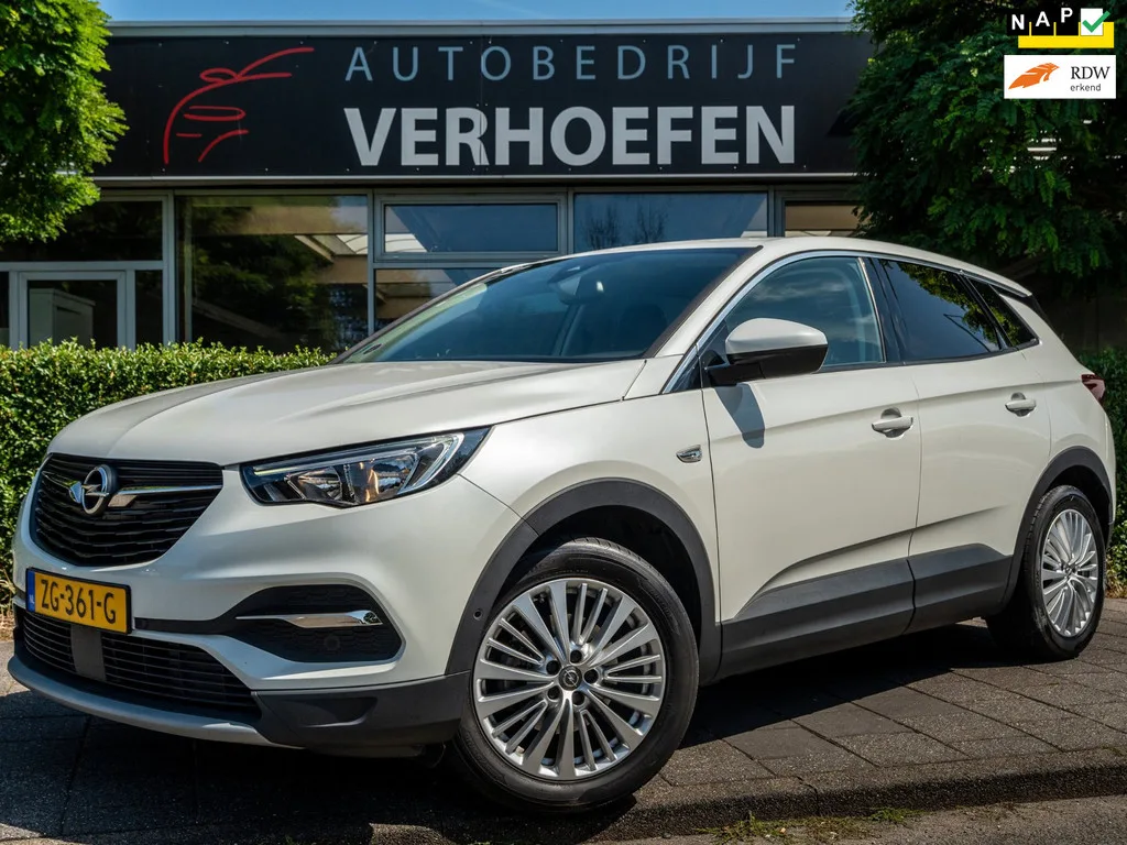 Opel Grandland X (2019) — foto 1