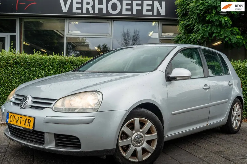 Volkswagen Golf (2005)
