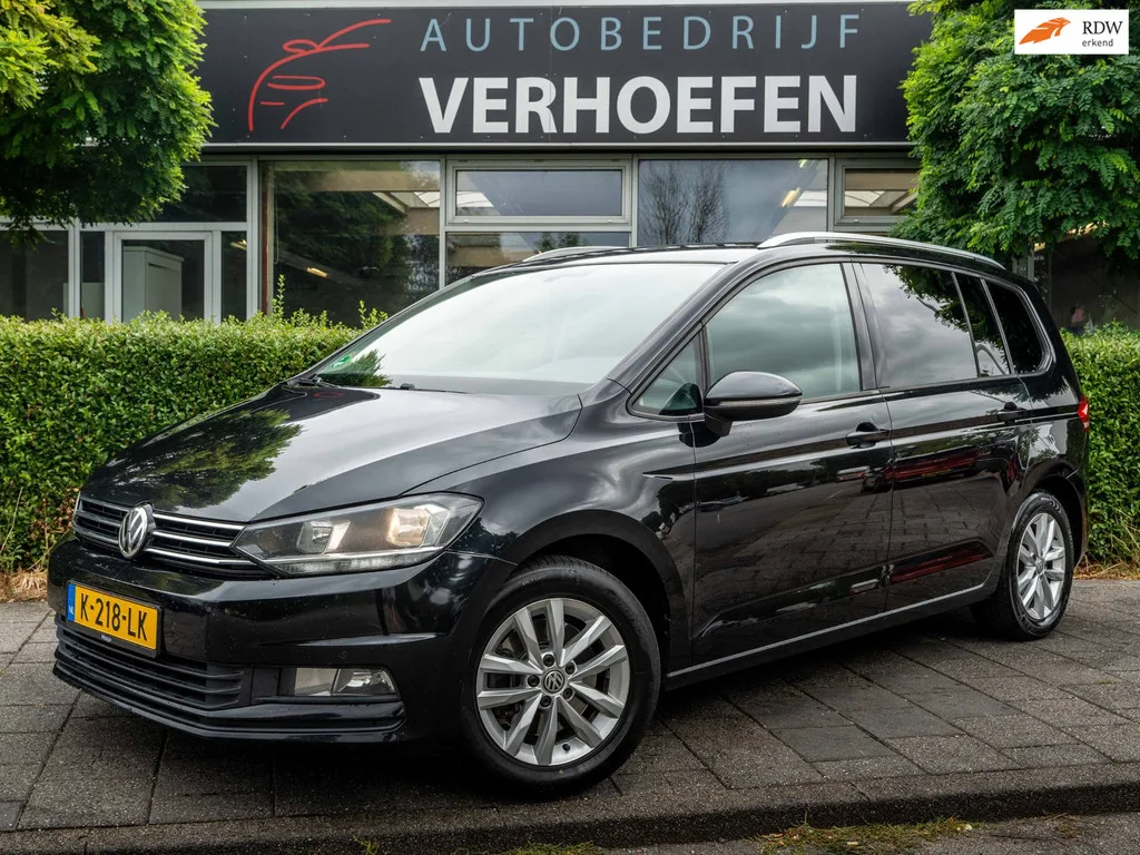 Volkswagen Touran (2016) — foto 1