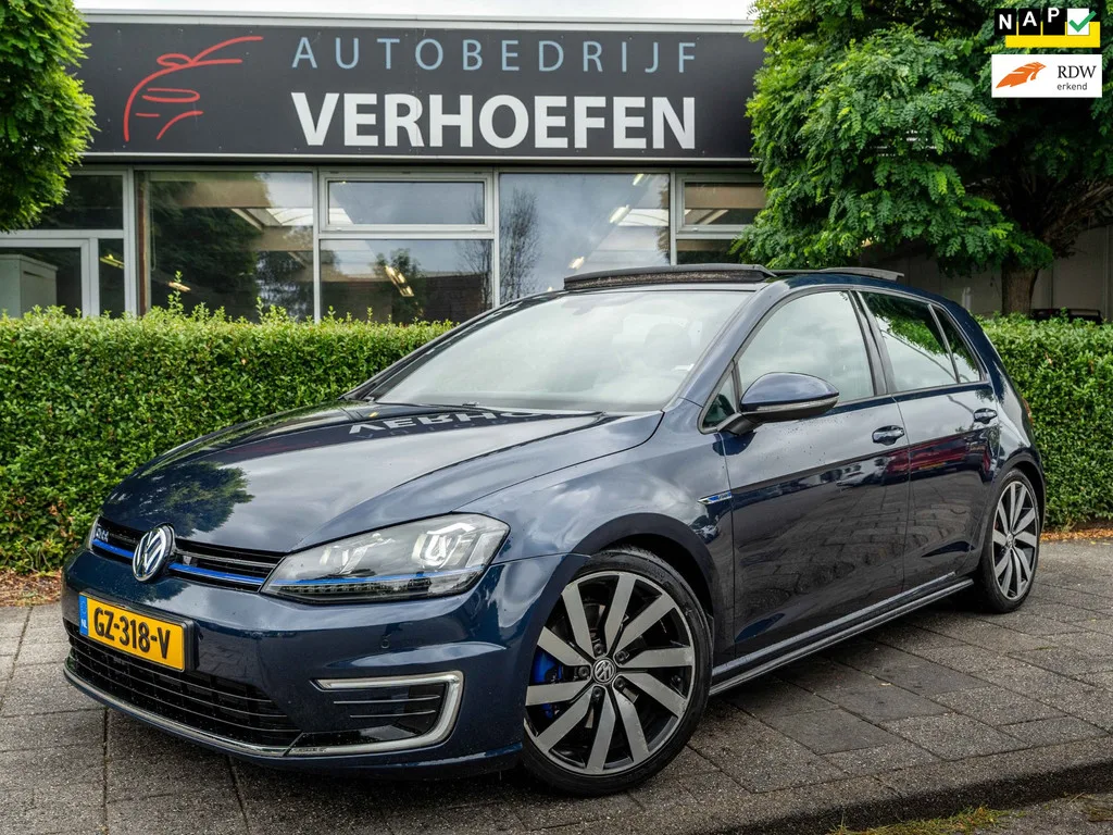 Volkswagen Golf (2015) — foto 1